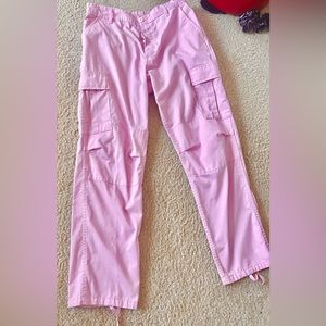 Zumiez size 8/10 or 31 in. in the waist. Pale pink & adorable. Only worn 7 times